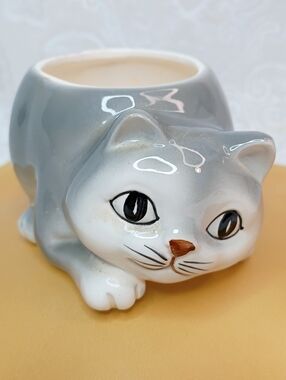 Otagiri Vintage Gray and White Ceramic Cat Planter